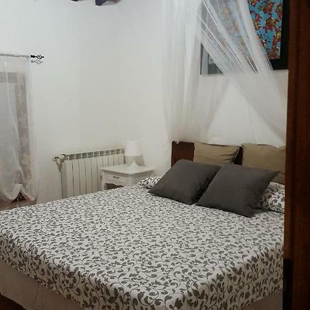 Il Borgo Dei Pini Leilighet Vinci Eksteriør bilde
